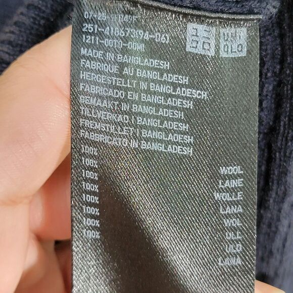 Bundle of x3 Uniqlo Navy Blue, Gray & Black 100% Cotton Long Sleeves Size Small - Picture 4 of 9